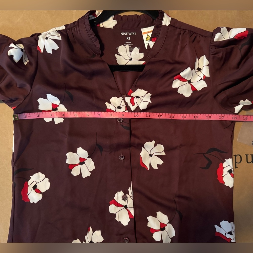Women's Nine West Adaptive Ruffle Shirt in Plum Kiki Floral - Picture 8 of 11